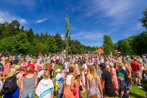 Midsommarstången Dancing